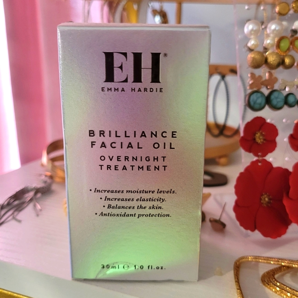 EH brilliance facial oil overnight treatment new in box